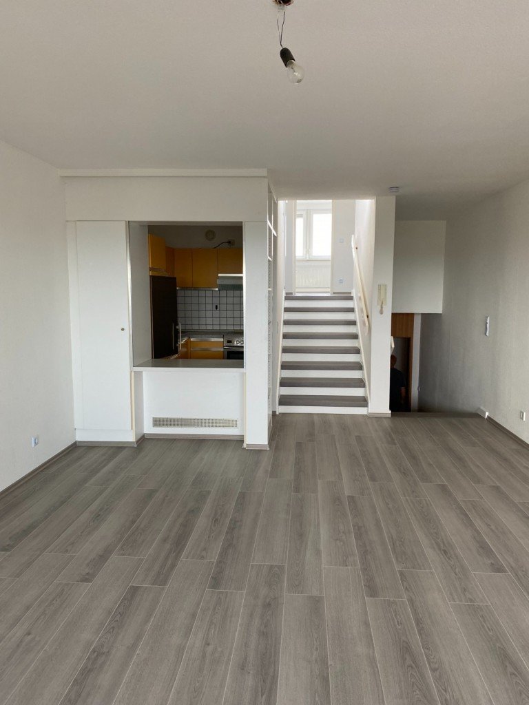 Wohnzimmer Rodgau Etagenwohnung Renovierte 2 Zimmerwohnung mit sch�nen Ausblick
