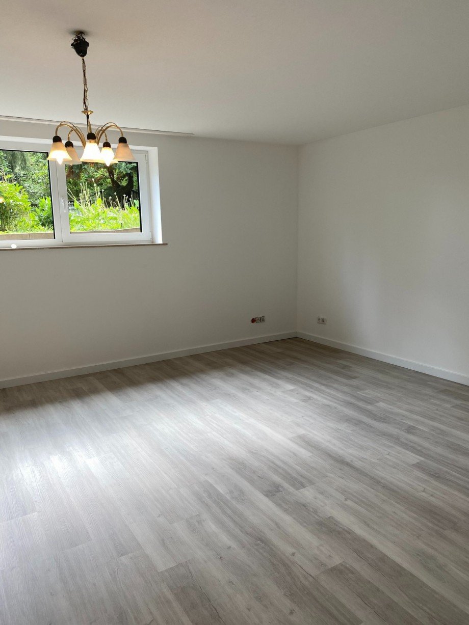 Wohnzimmer Souterrainwohnung Sch�neck