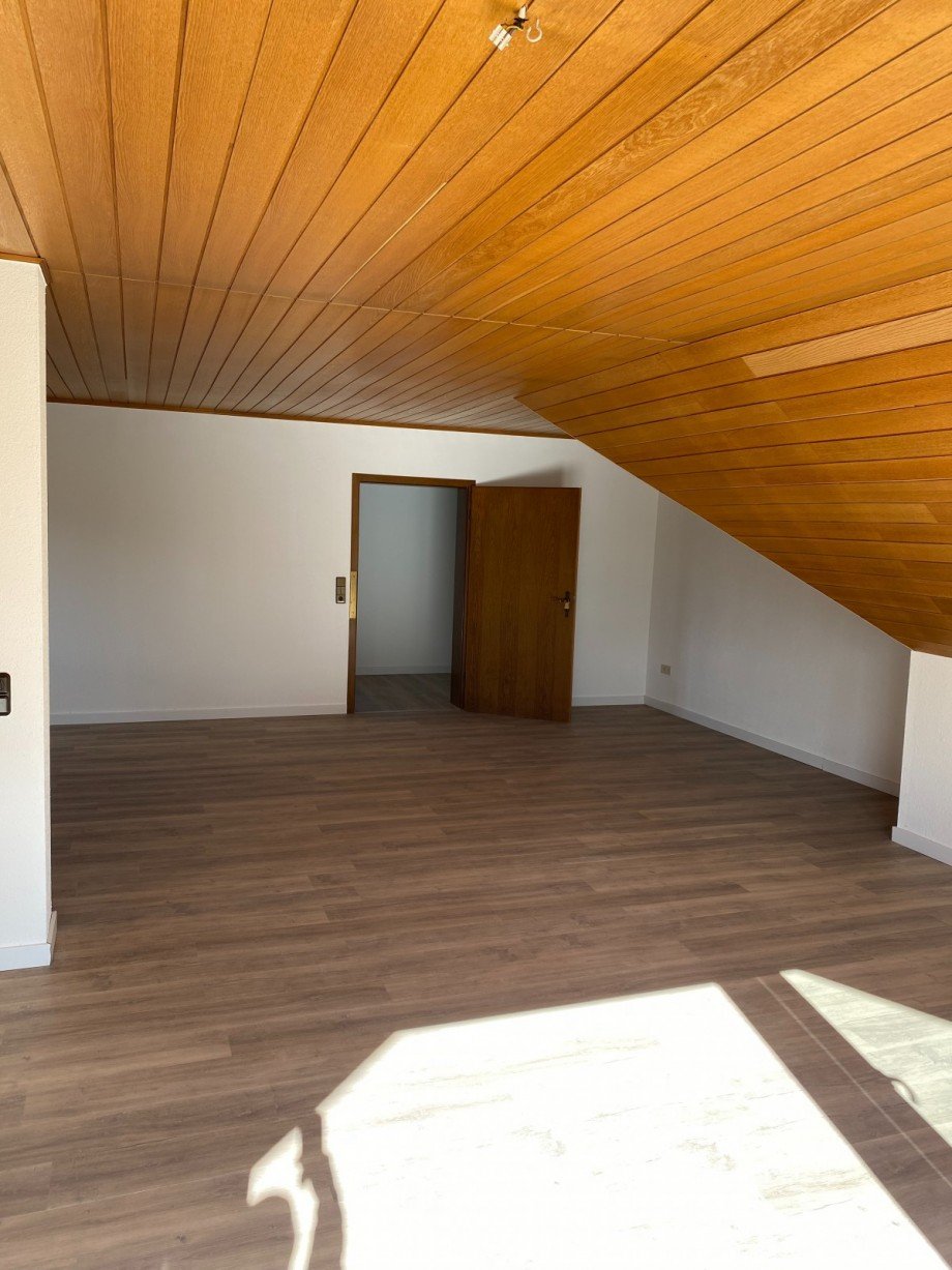 Wohnzimmer Dachgeschosswohnung Sch�neck