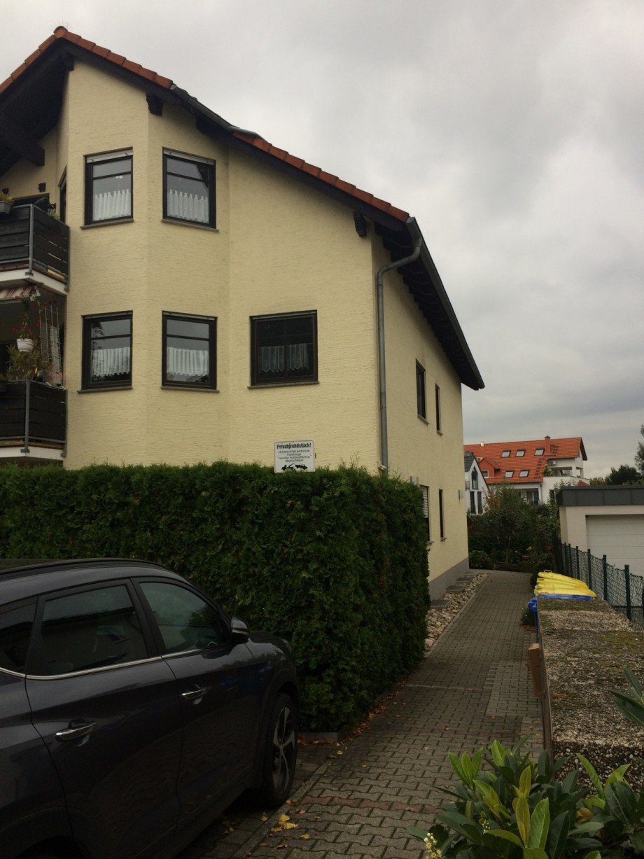 Hausansicht Dachgeschosswohnung Rodgau