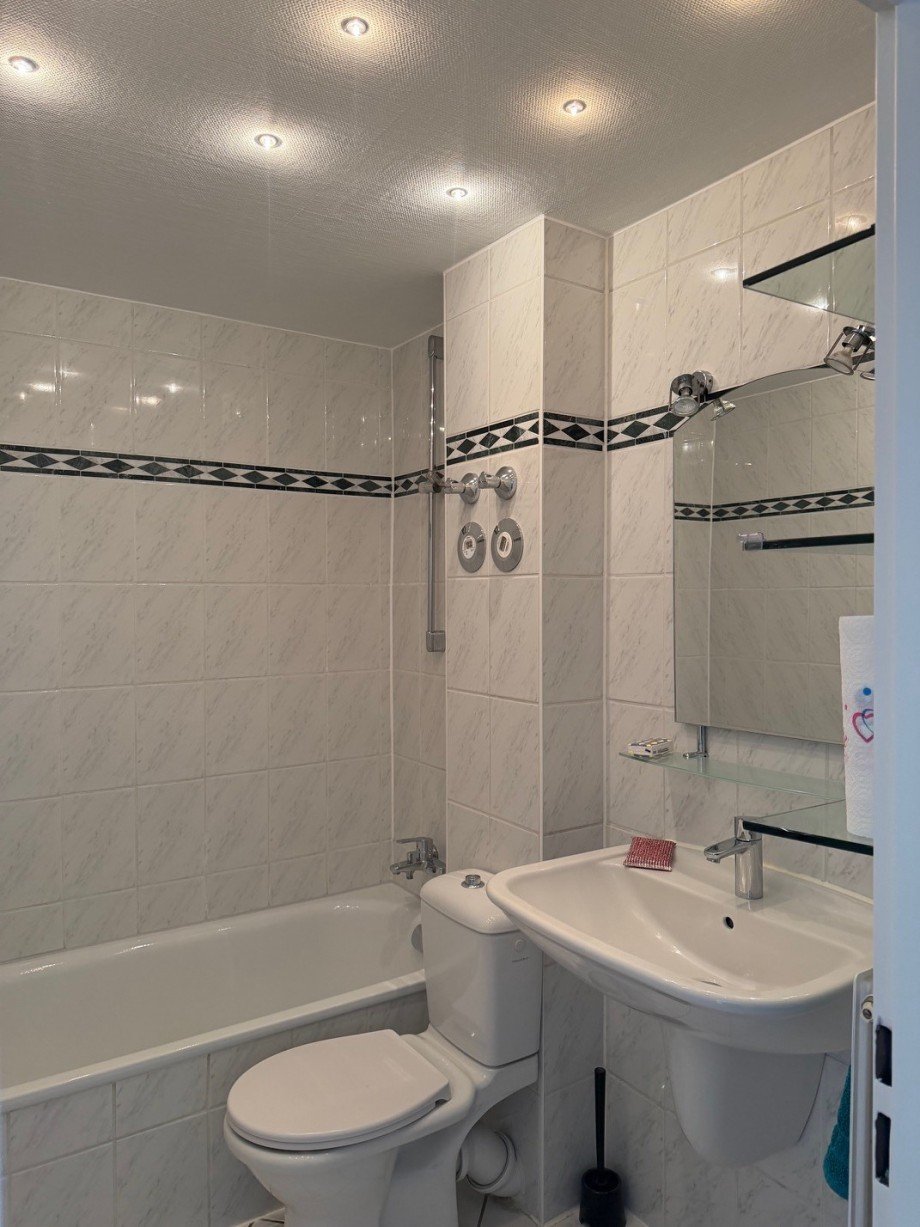 Badezimmer 1.1 Wohnung Neu-Isenburg