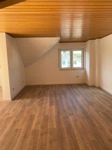 Wohnzimmer/Essbereich Helle gro�z�gige Dachgeschosswohnung