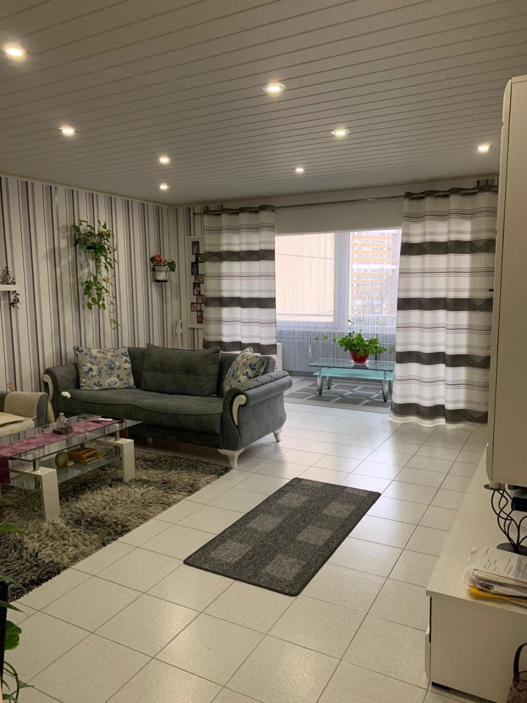 Wohnzimmer Rodgau Etagenwohnung Gepflegte Eigentumswohnung in Rodgau
