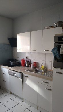 K�che Charmante 2- Zimmer-Wohnung in Gro�-Zimmern