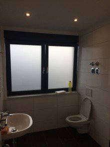 Badezimmer Sanierte 1 Zimmer Wohnung inkl. Einbauk�che