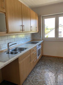 K�che Helle gro�z�gige Dachgeschosswohnung