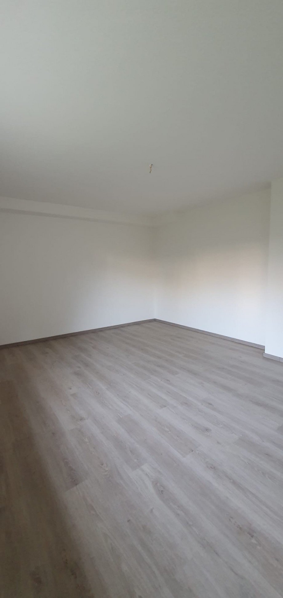 Wohn/-Esszimmer Souterrainwohnung Rodgau