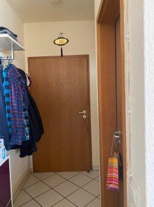 Flur-Eingang ins Wohnbereich Charmante 2- Zimmer-Wohnung in Gro�-Zimmern