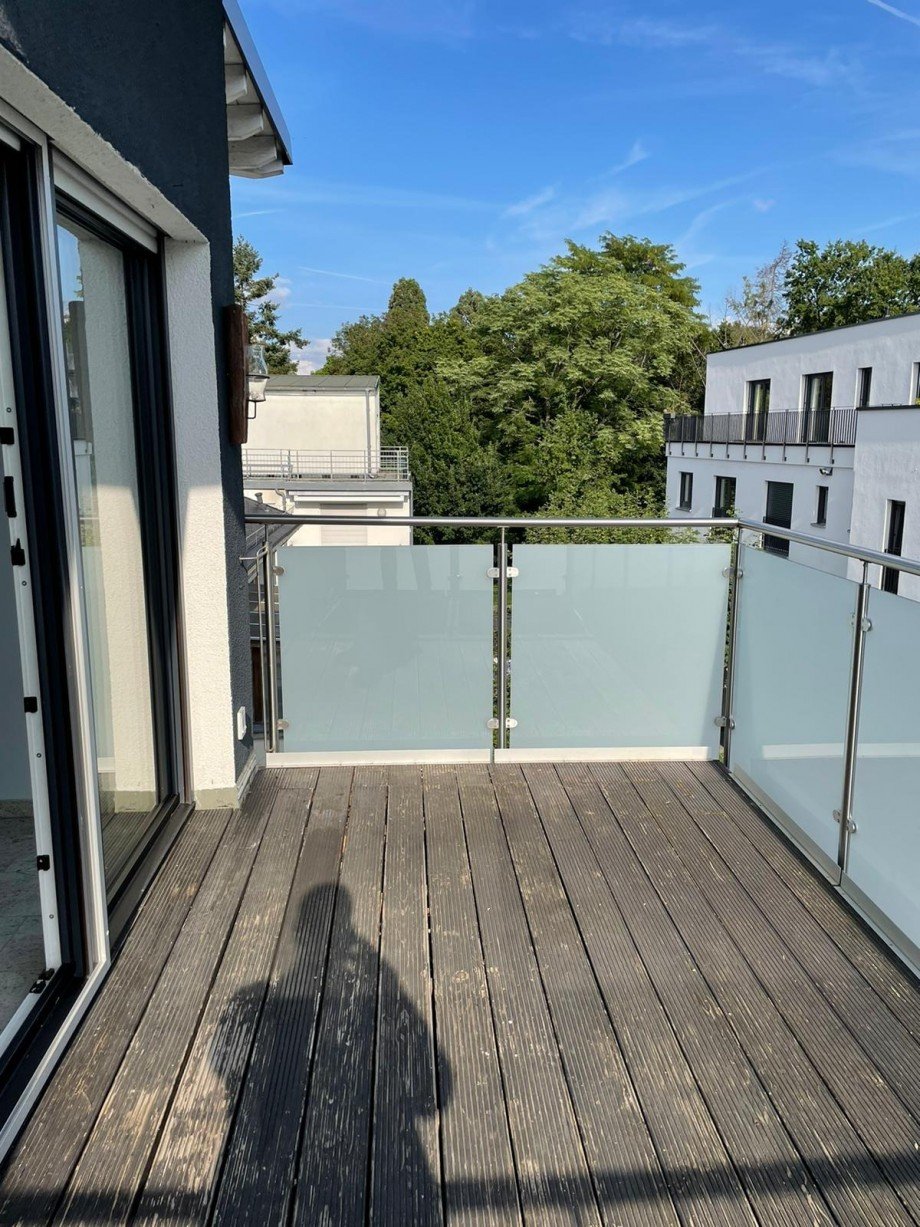 Balkon Wohn/-Esszimmer Etagenwohnung Offenbach am Main