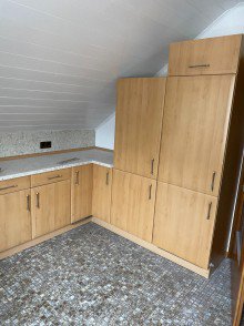 K�che Helle gro�z�gige Dachgeschosswohnung