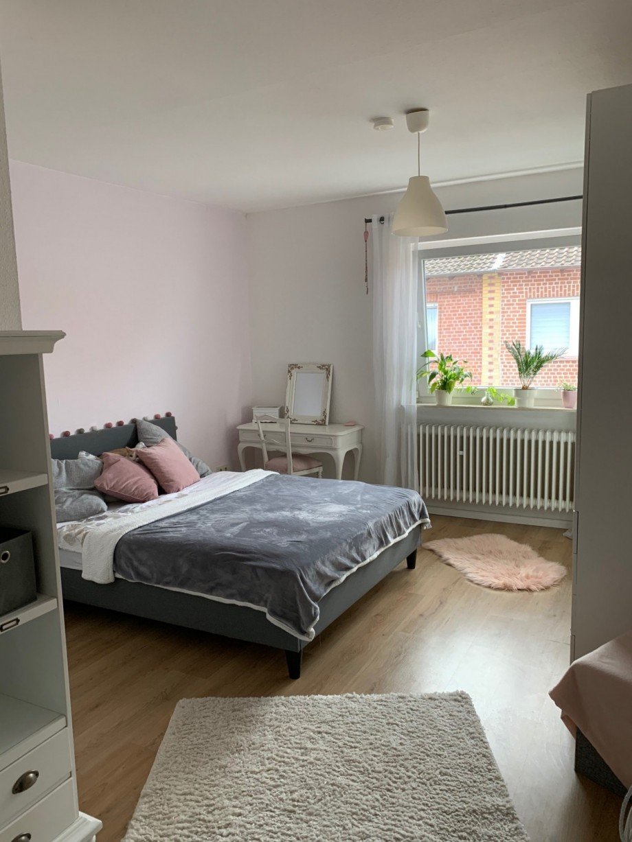 Schlafzimmer OG Rechts Mehrfamilienhaus Freigericht