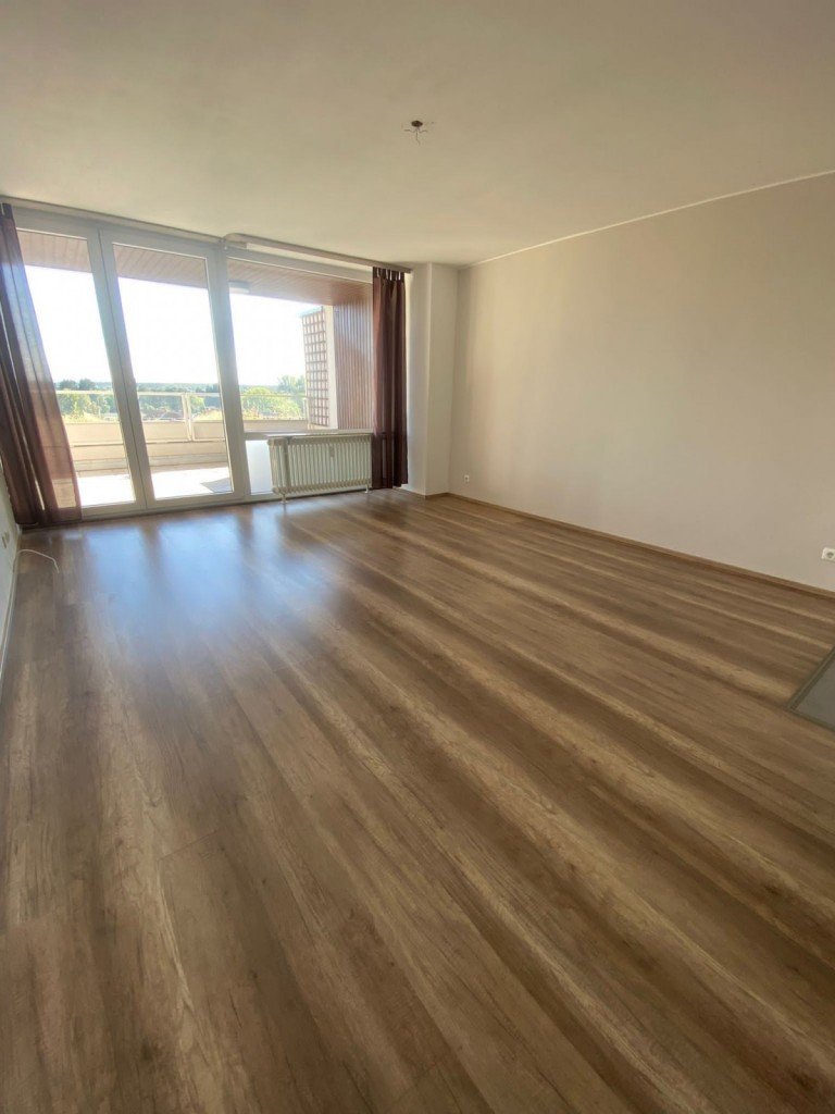 Wohnzimmer Rodgau Etagenwohnung 2 Zim. Maisonettewohnung mit Balkon