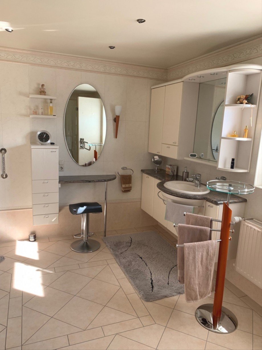Bad Einfamilienhaus Rodgau