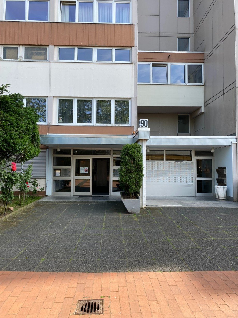 Hauseingang Etagenwohnung Rodgau