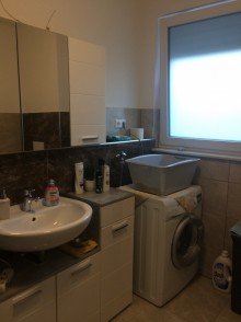Badezimmer moderne 3 Zim. Wohnung mit gro�er Dachterrasse