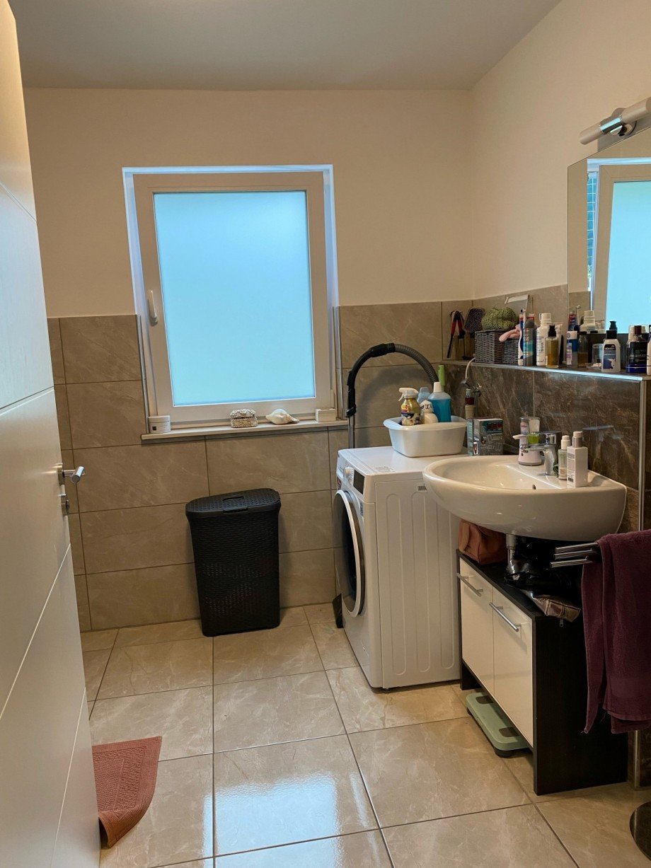 Badezimmer Erdgeschosswohnung Offenbach