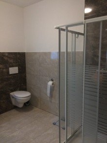 Badezimmer moderne 3 Zim. Wohnung mit gro�er Dachterrasse