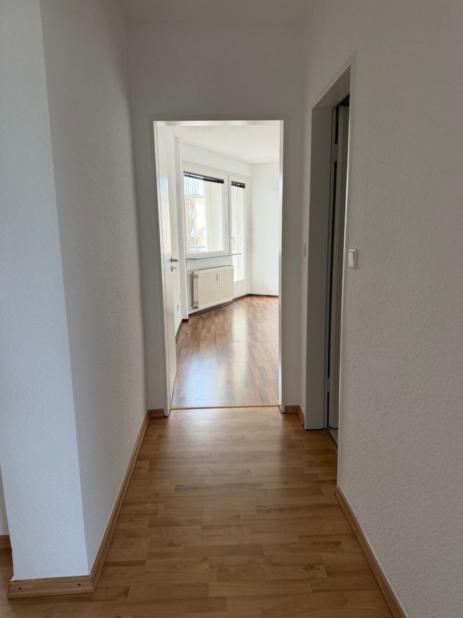 Flur 1 Wohnung Neu-Isenburg
