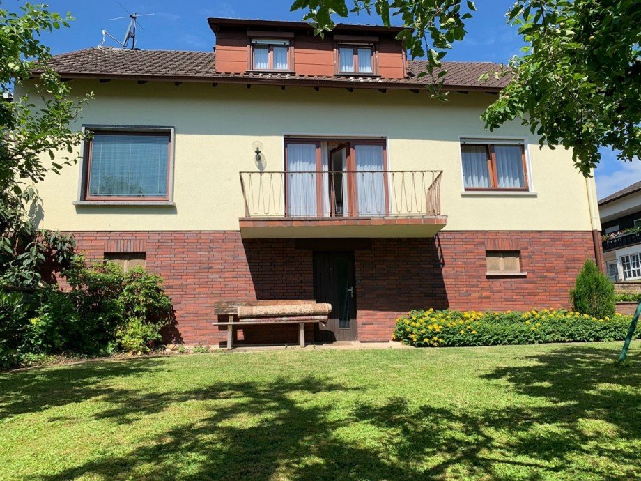 Hausansicht R�ckseite Einfamilienhaus Steinau an der Stra�e